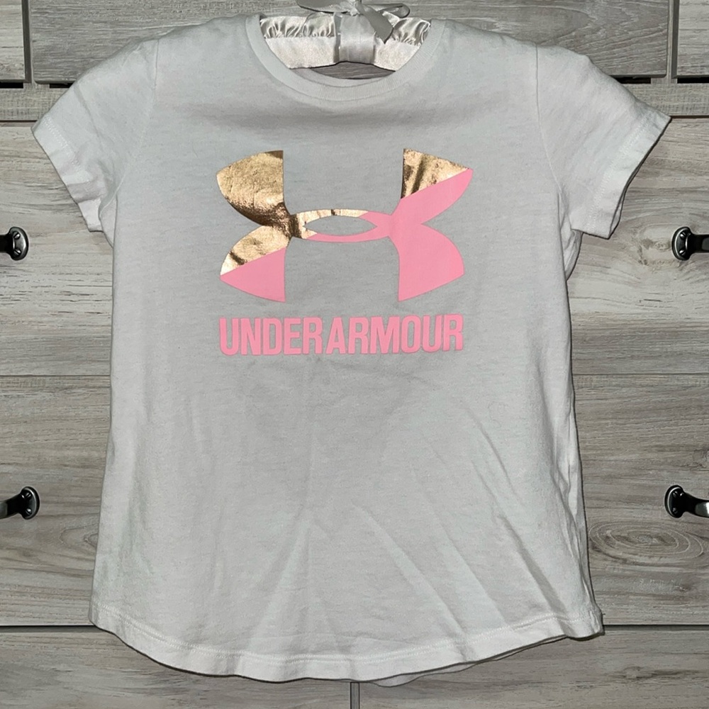 Under Armour Girls White T-shirt Size YSM